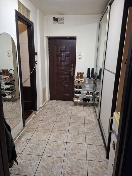 Timpuri Noi adiacent, bloc reabilitat,